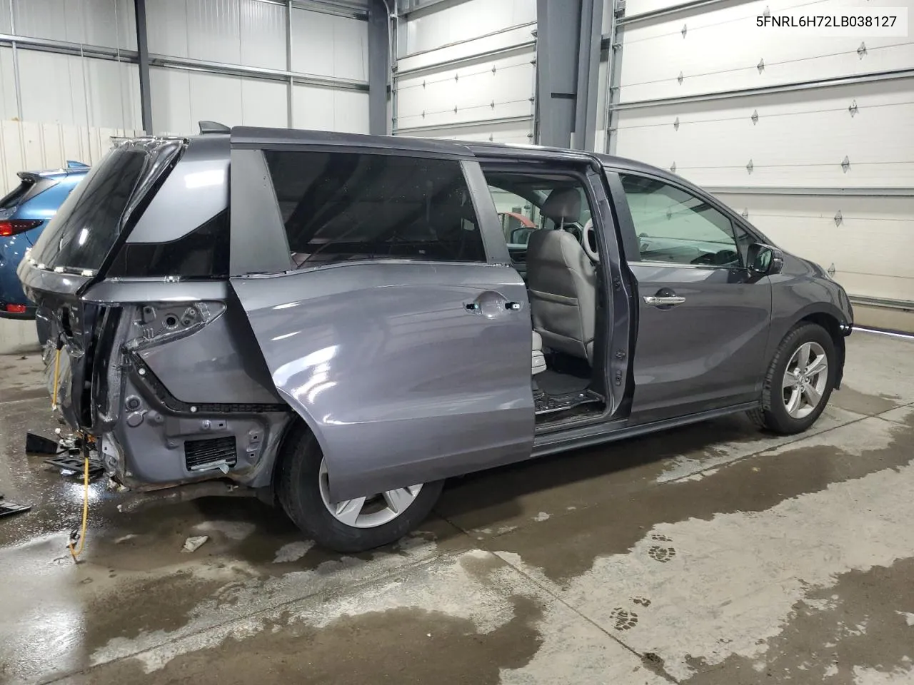 5FNRL6H72LB038127 2020 Honda Odyssey Exl