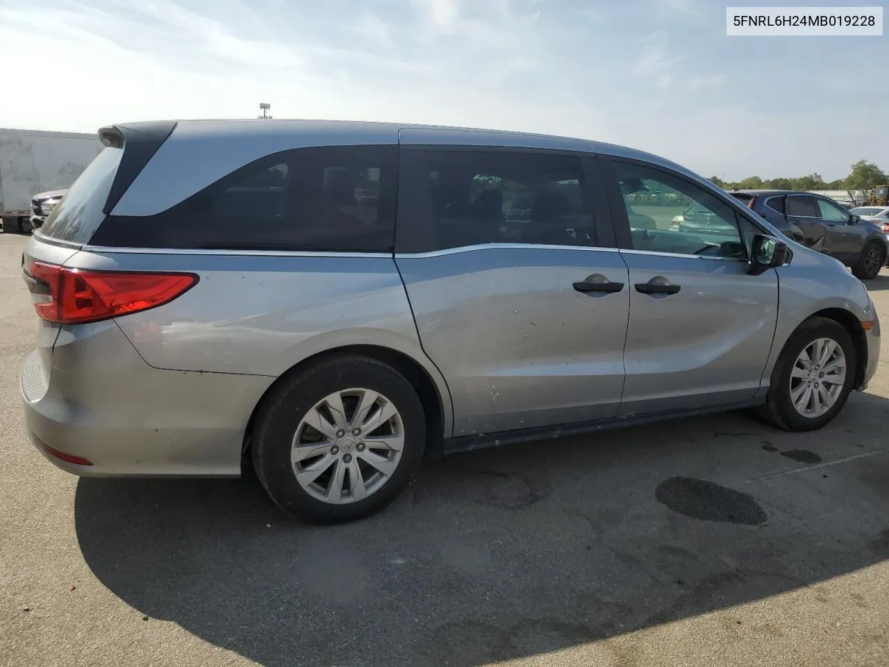 2021 Honda Odyssey Lx VIN: 5FNRL6H24MB019228 Lot: 71574034