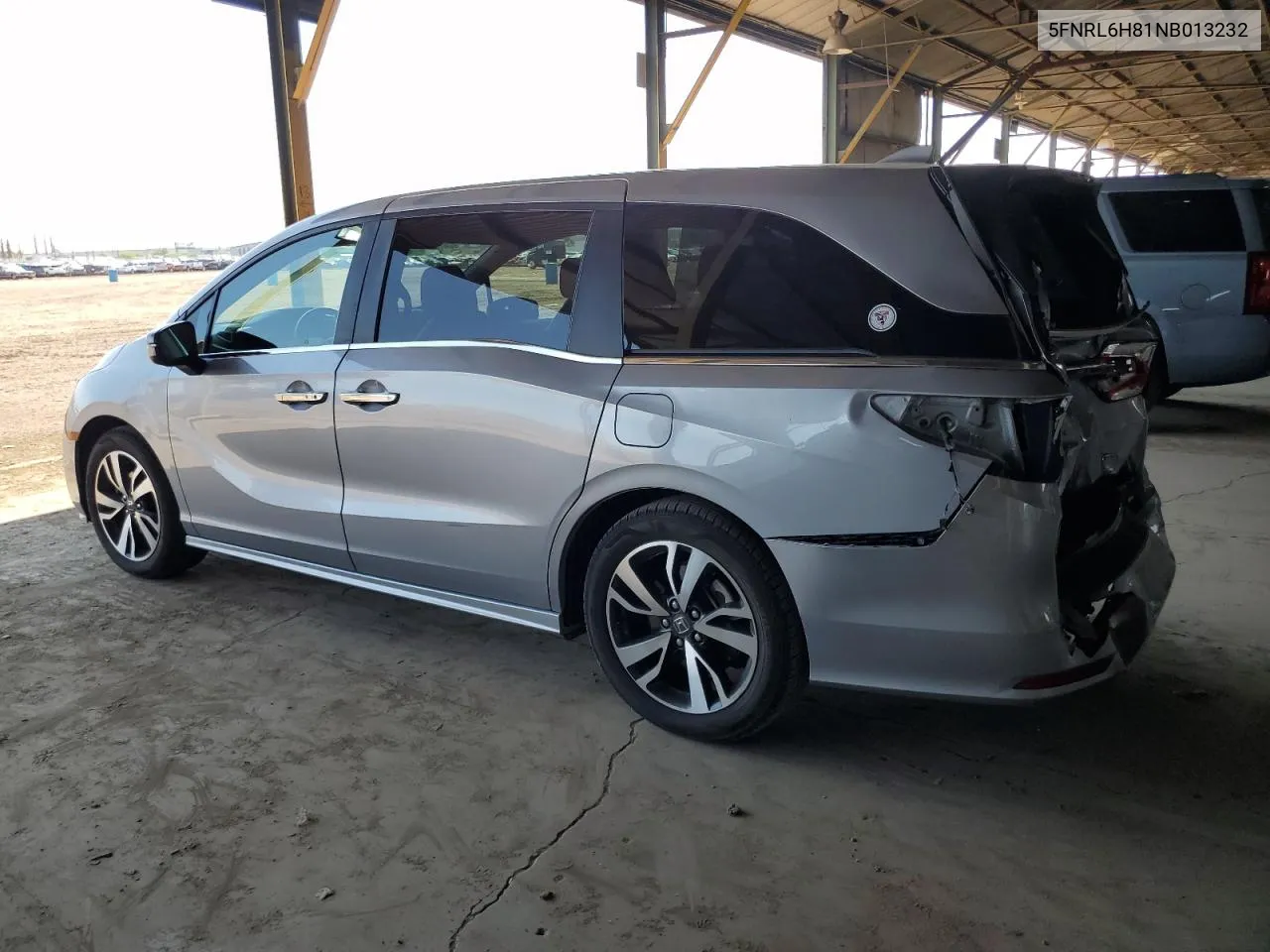 2022 Honda Odyssey Touring VIN: 5FNRL6H81NB013232 Lot: 70422594