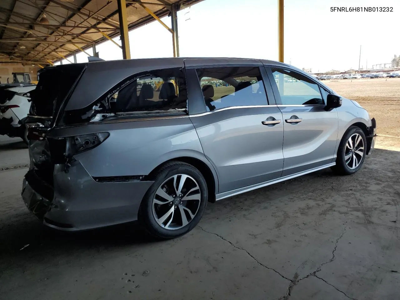 2022 Honda Odyssey Touring VIN: 5FNRL6H81NB013232 Lot: 70422594