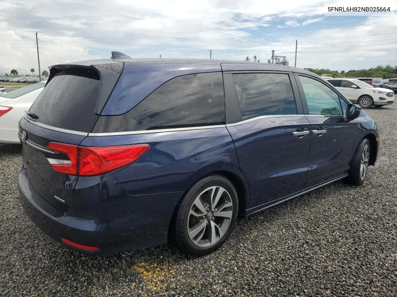 2022 Honda Odyssey Touring VIN: 5FNRL6H82NB025664 Lot: 74080024