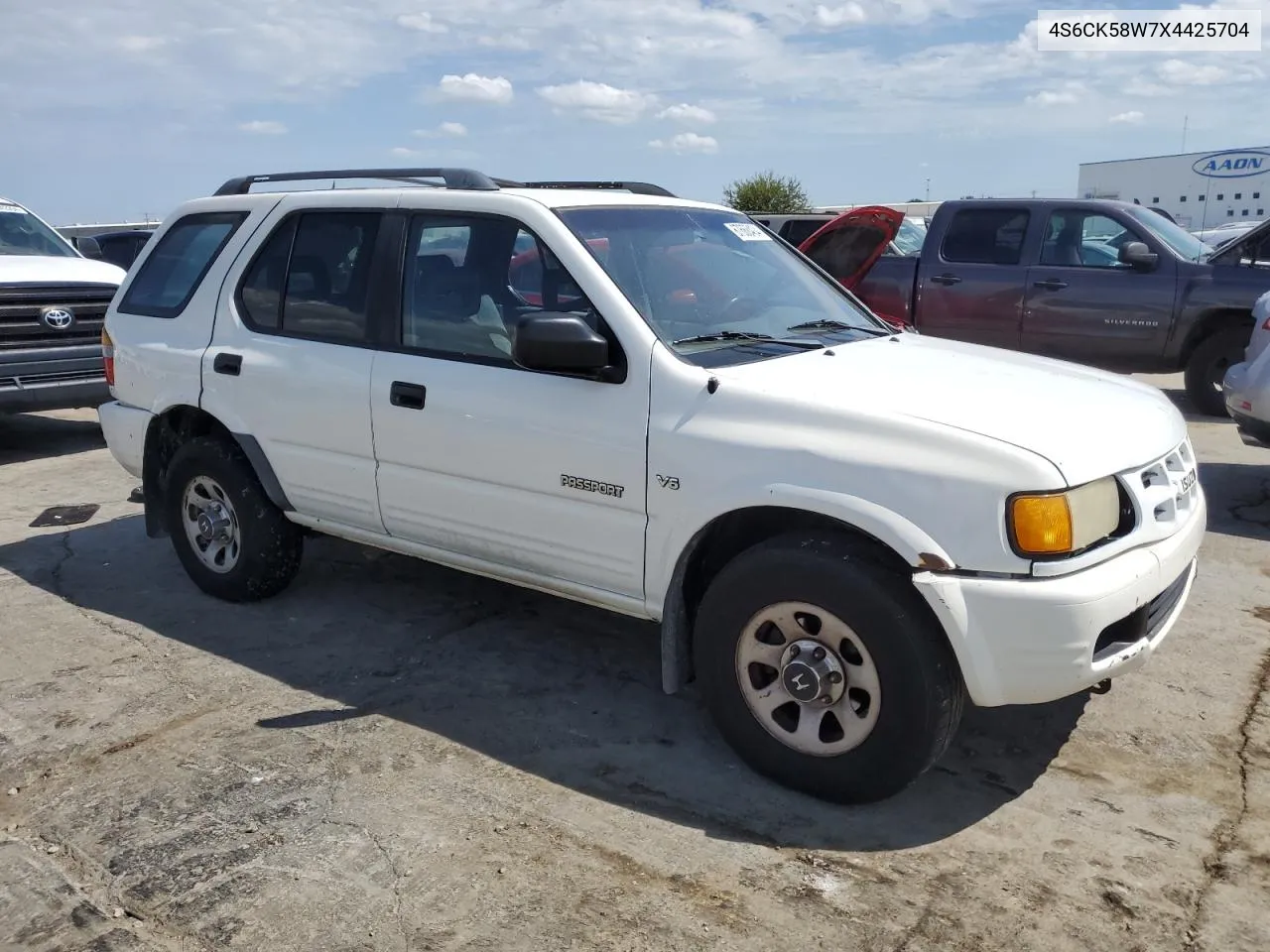 1999 Honda Passport Ex VIN: 4S6CK58W7X4425704 Lot: 67668404