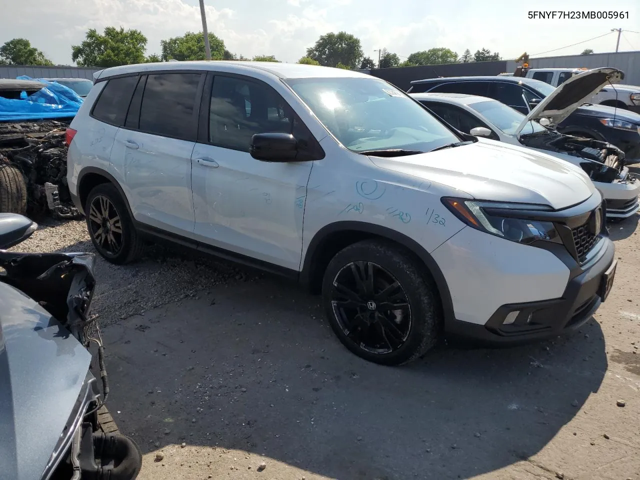 2021 Honda Passport Sport VIN: 5FNYF7H23MB005961 Lot: 62388094