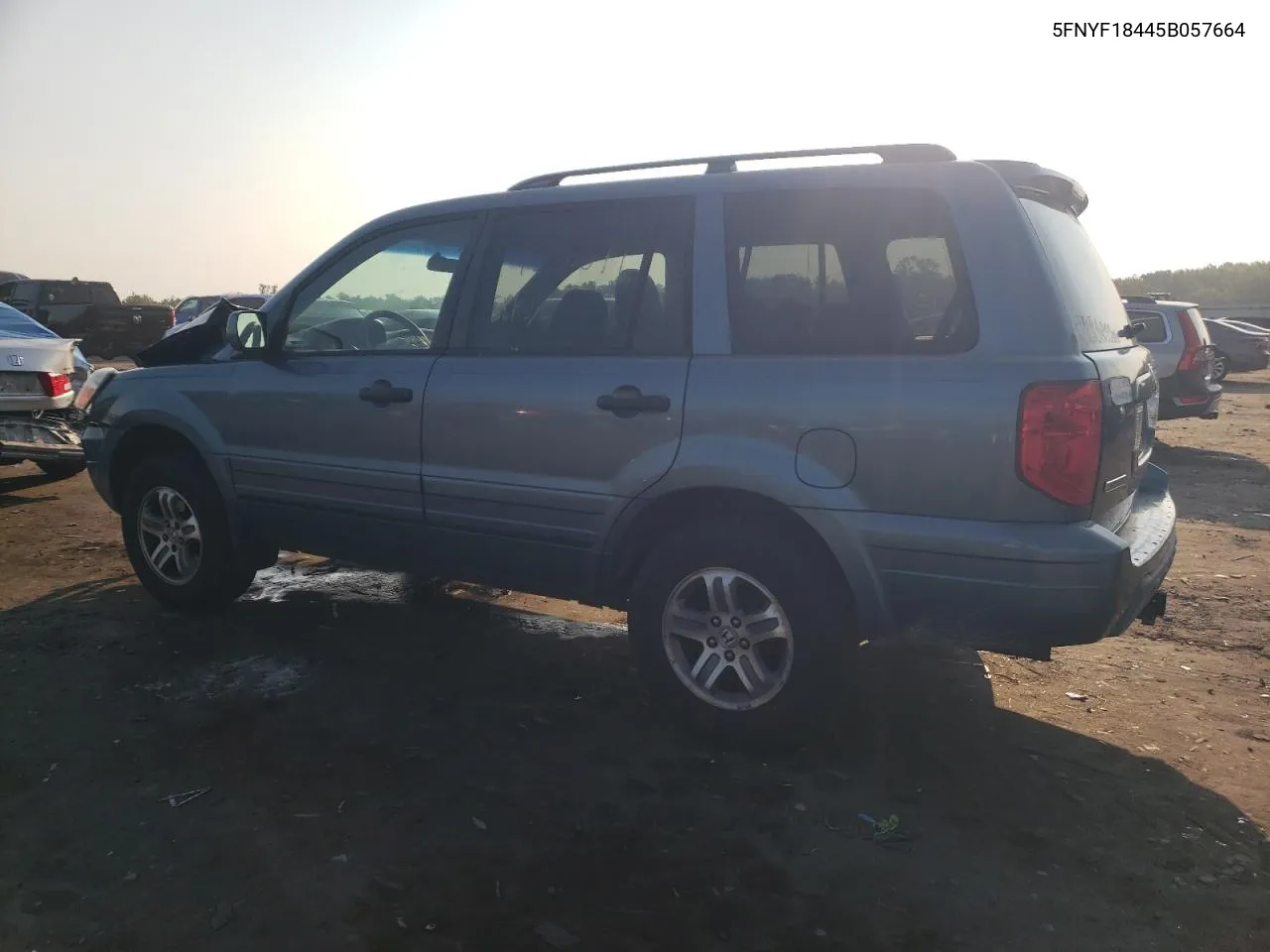 2005 Honda Pilot Ex VIN: 5FNYF18445B057664 Lot: 69235544