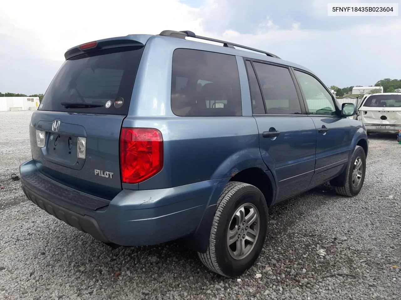 2005 Honda Pilot Ex VIN: 5FNYF18435B023604 Lot: 69703824