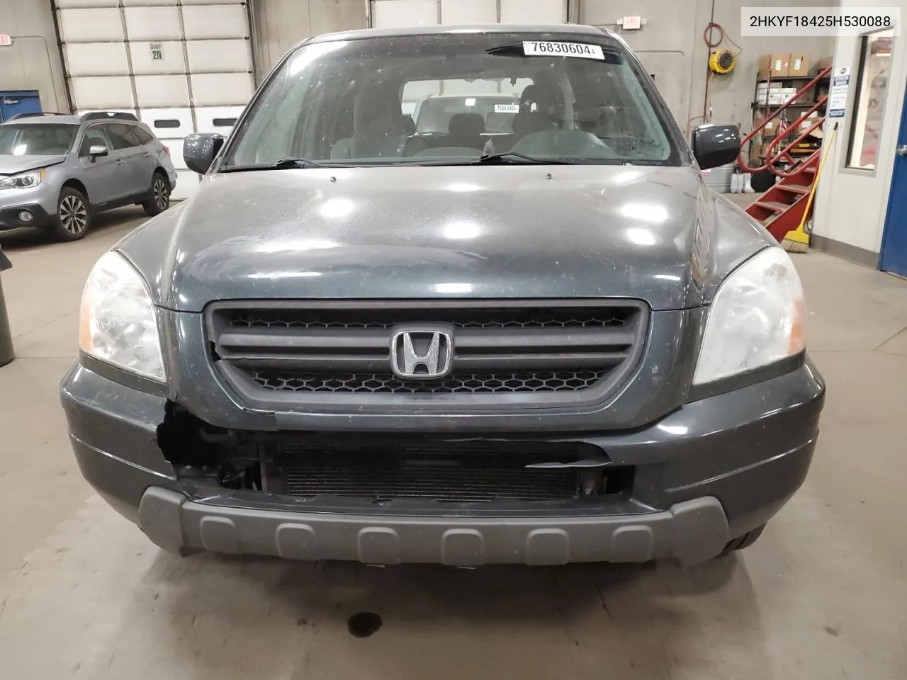 2005 Honda Pilot Ex VIN: 2HKYF18425H530088 Lot: 76830604