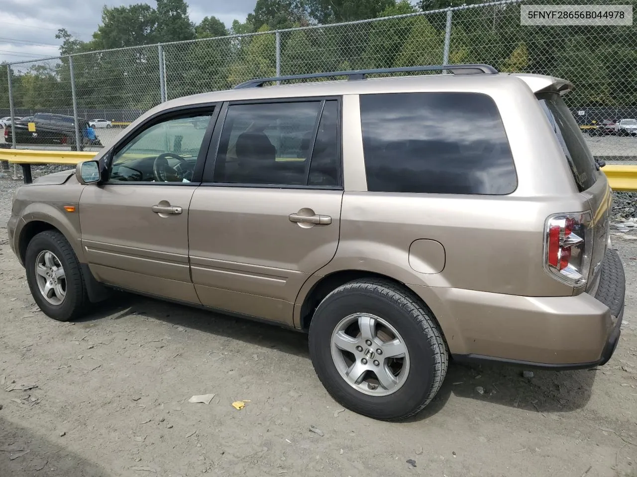 2006 Honda Pilot Ex VIN: 5FNYF28656B044978 Lot: 68257524