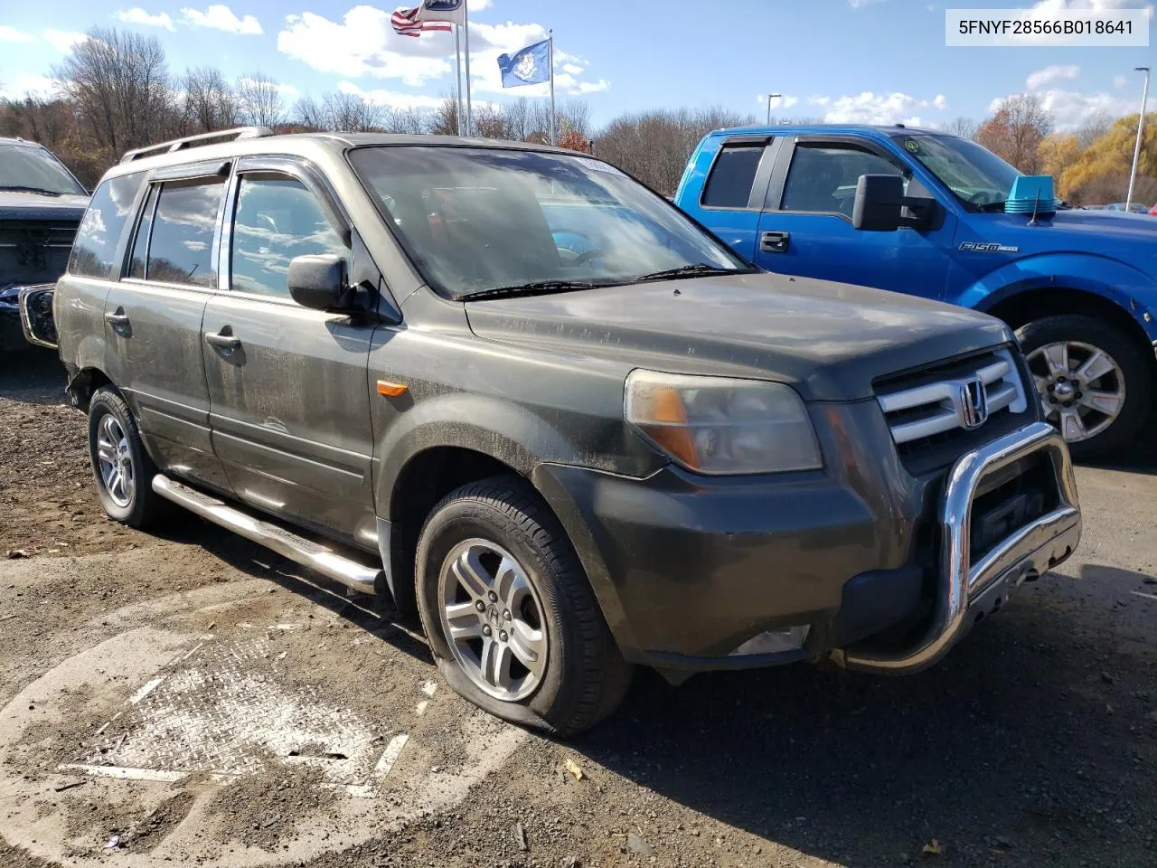 2006 Honda Pilot Ex VIN: 5FNYF28566B018641 Lot: 76808254