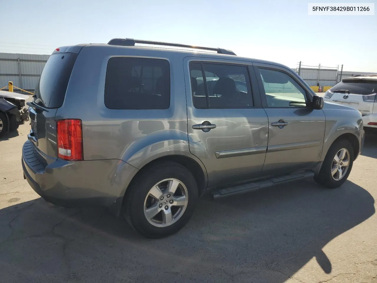 2009 Honda Pilot Ex VIN: 5FNYF38429B011266 Lot: 72970854