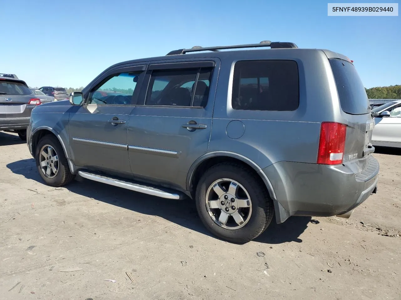 5FNYF48939B029440 2009 Honda Pilot Touring