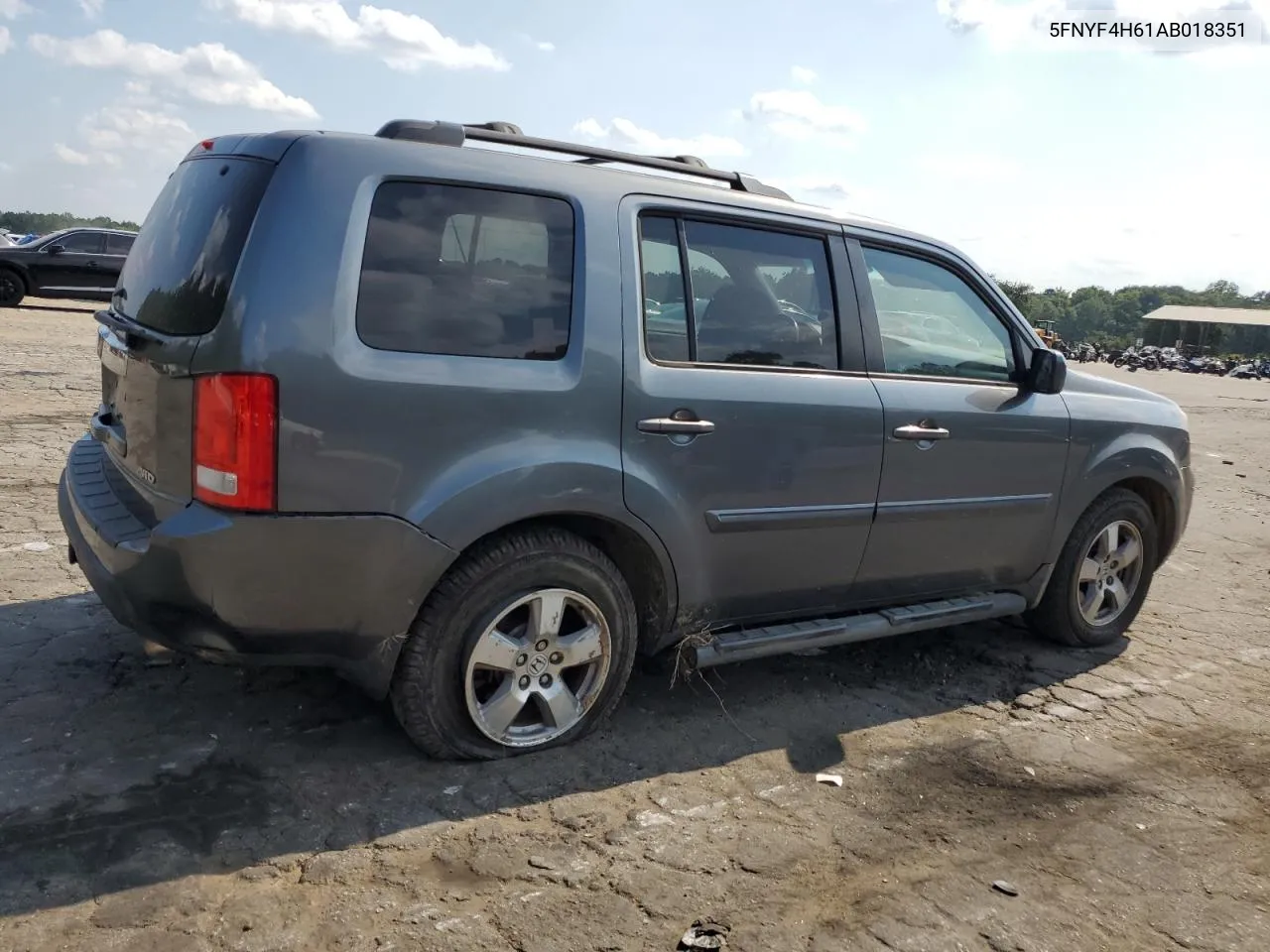 5FNYF4H61AB018351 2010 Honda Pilot Exl