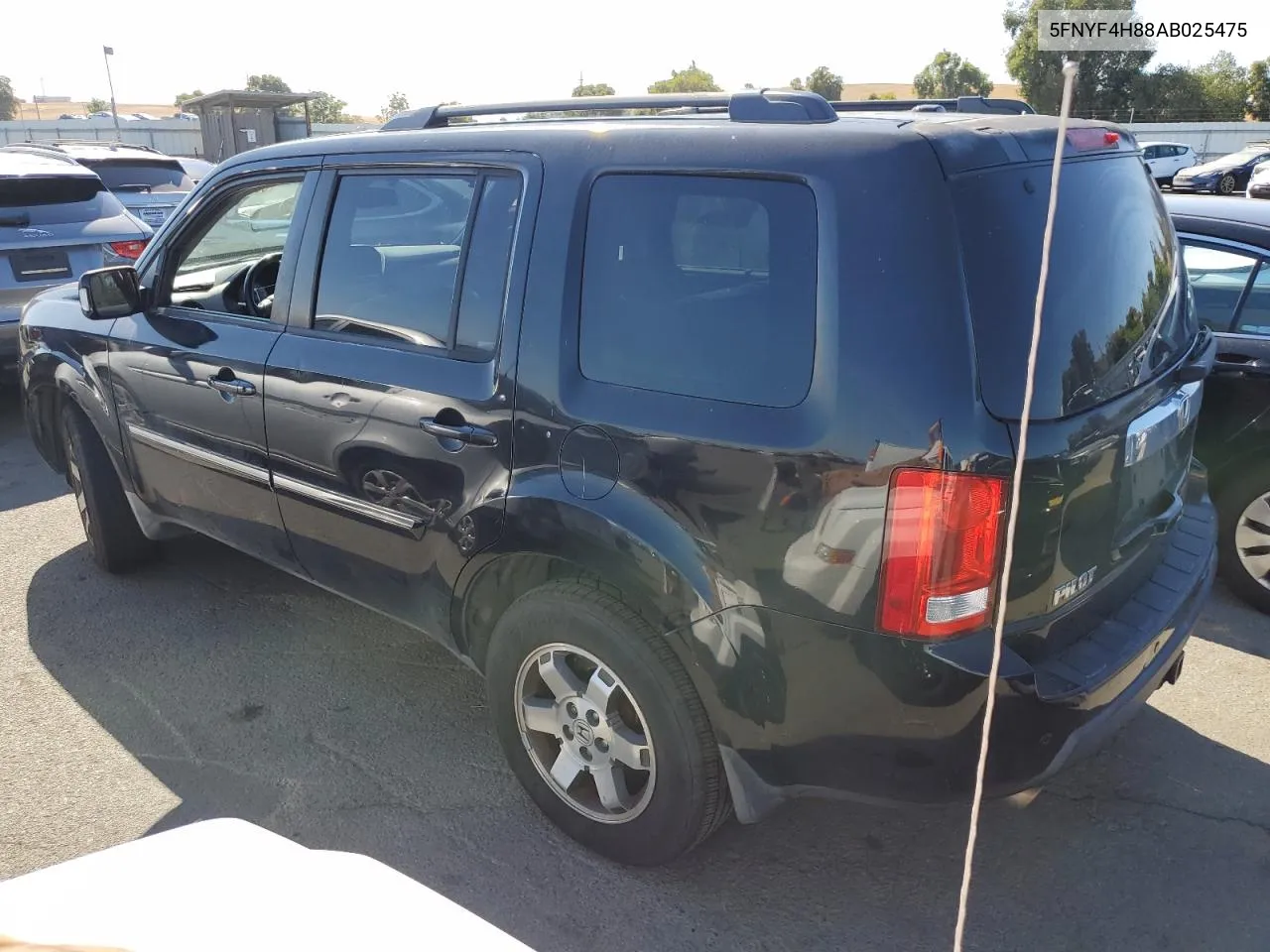 2010 Honda Pilot Touring VIN: 5FNYF4H88AB025475 Lot: 69021144