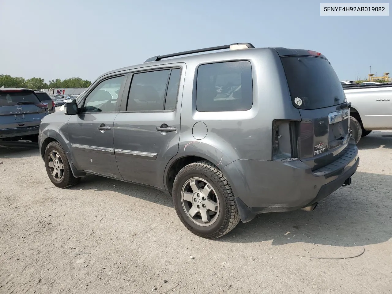 2010 Honda Pilot Touring VIN: 5FNYF4H92AB019082 Lot: 70701904