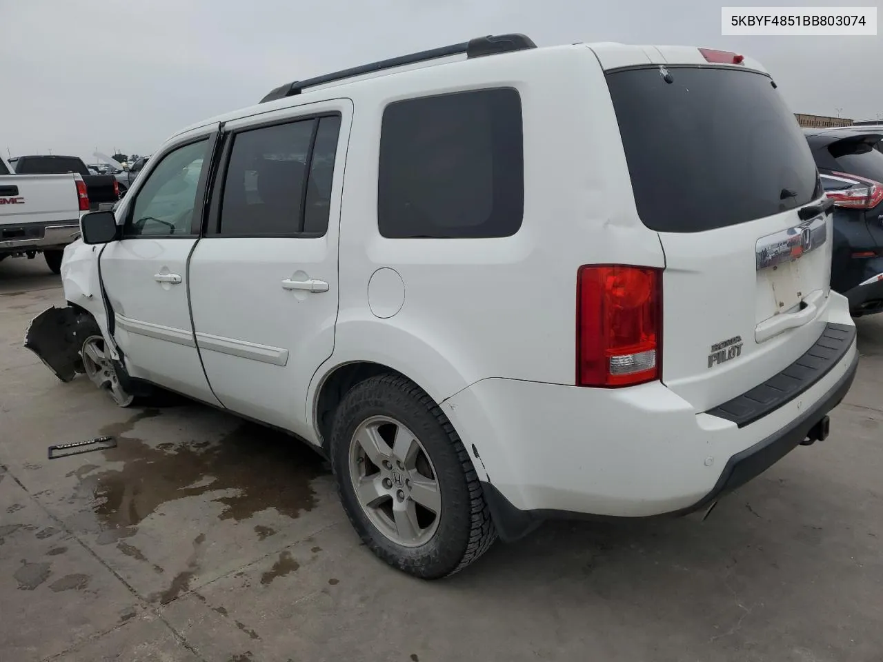 5KBYF4851BB803074 2011 Honda Pilot