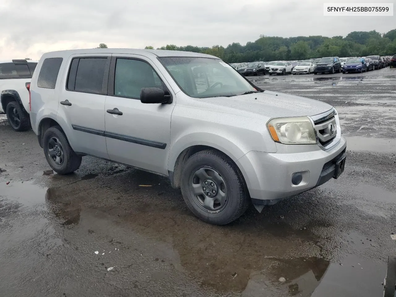 2011 Honda Pilot Lx VIN: 5FNYF4H25BB075599 Lot: 65901724