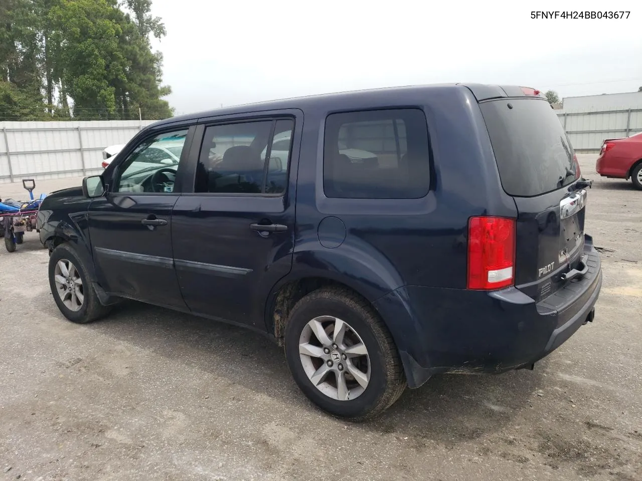 2011 Honda Pilot Lx VIN: 5FNYF4H24BB043677 Lot: 68708134