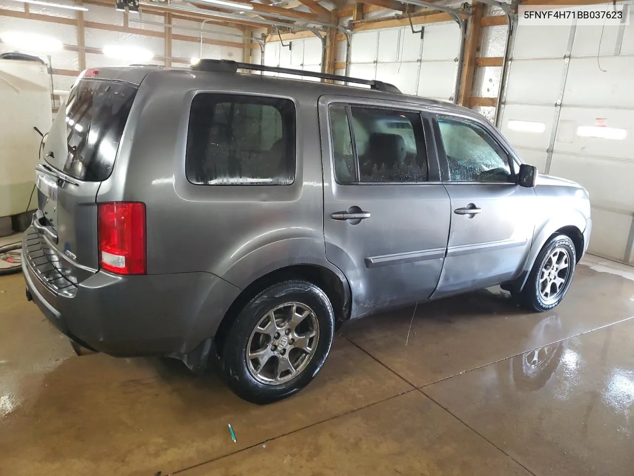 2011 Honda Pilot Exln VIN: 5FNYF4H71BB037623 Lot: 71056414