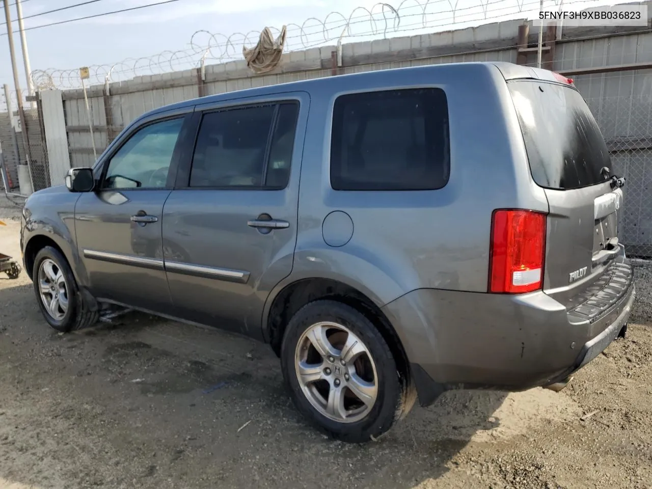 2011 Honda Pilot Touring VIN: 5FNYF3H9XBB036823 Lot: 74848164