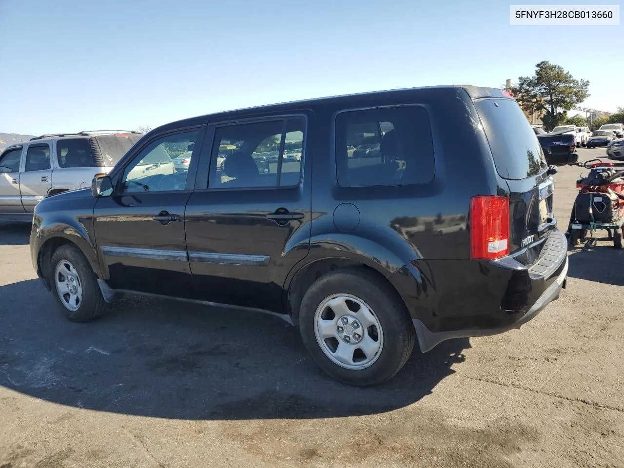 5FNYF3H28CB013660 2012 Honda Pilot Lx