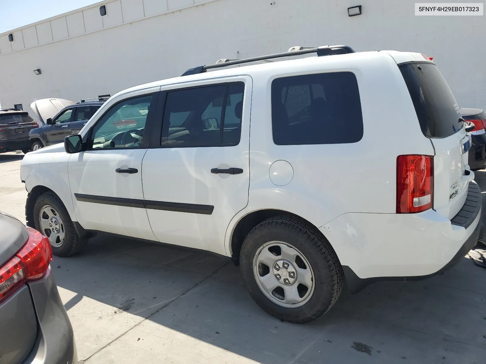 5FNYF4H29EB017323 2014 Honda Pilot Lx