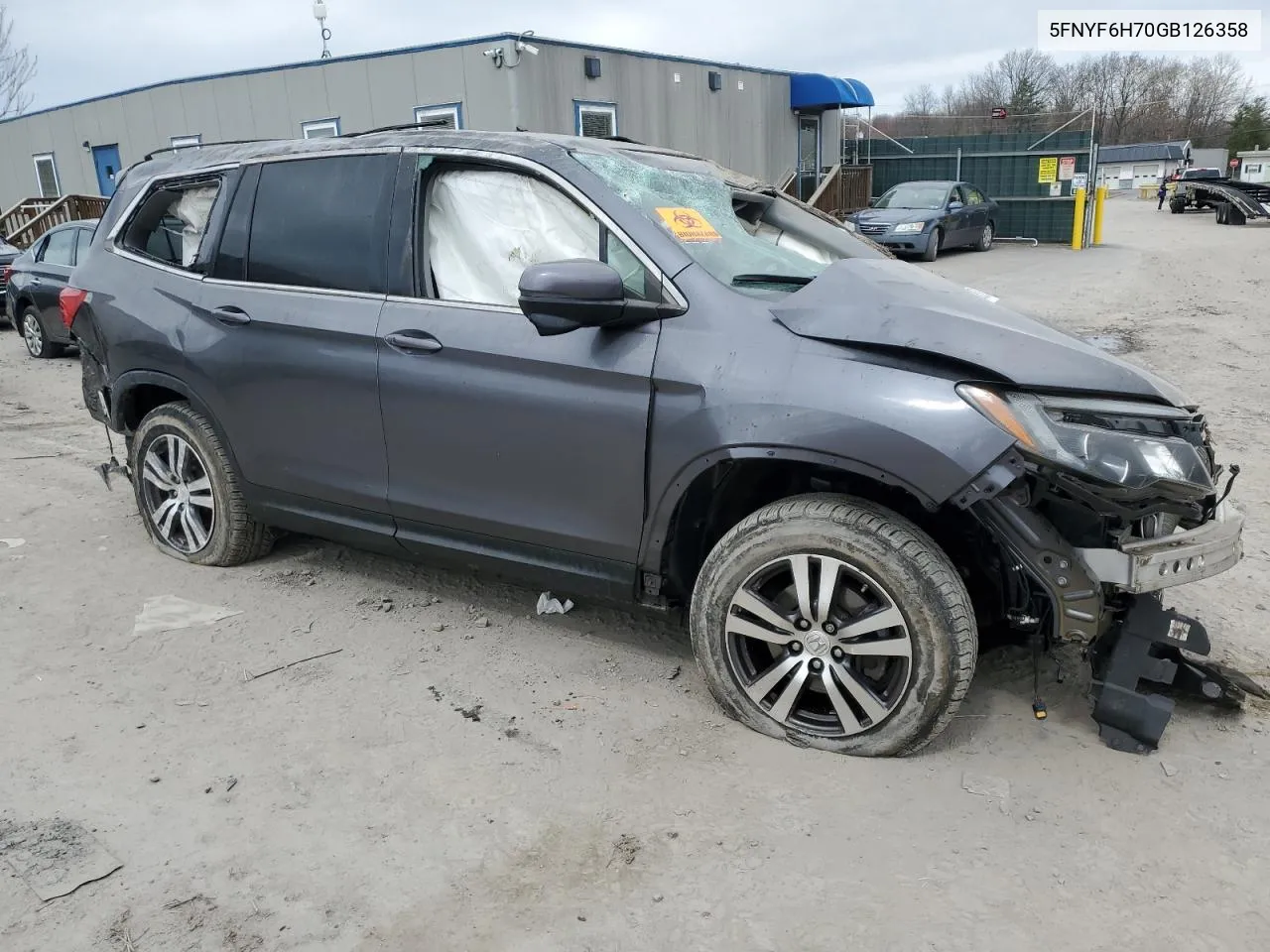 5FNYF6H70GB126358 2016 Honda Pilot Exln