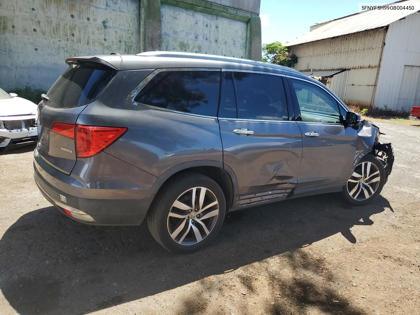 5FNYF5H99GB004450 2016 Honda Pilot Touring