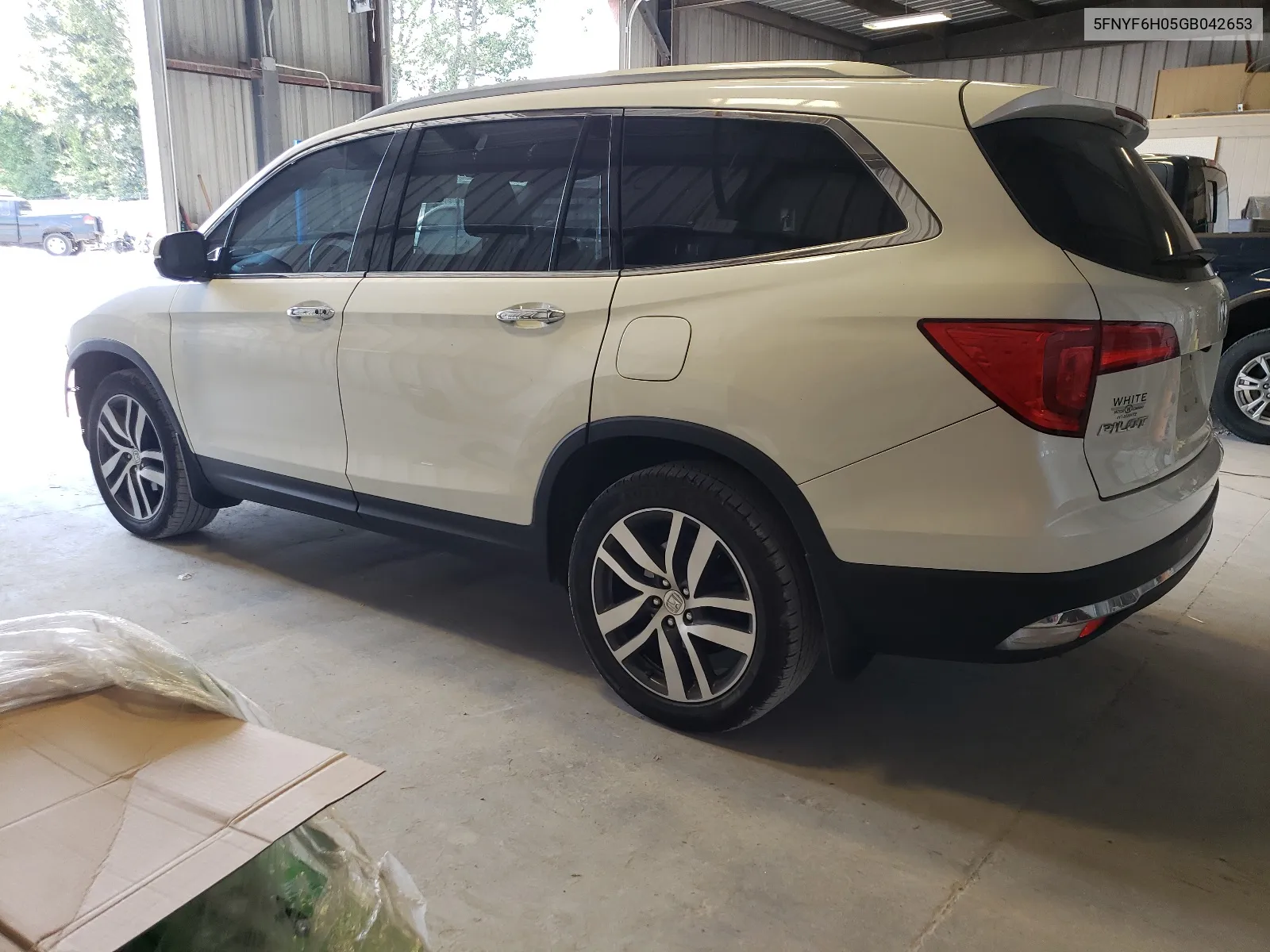 5FNYF6H05GB042653 2016 Honda Pilot Elite