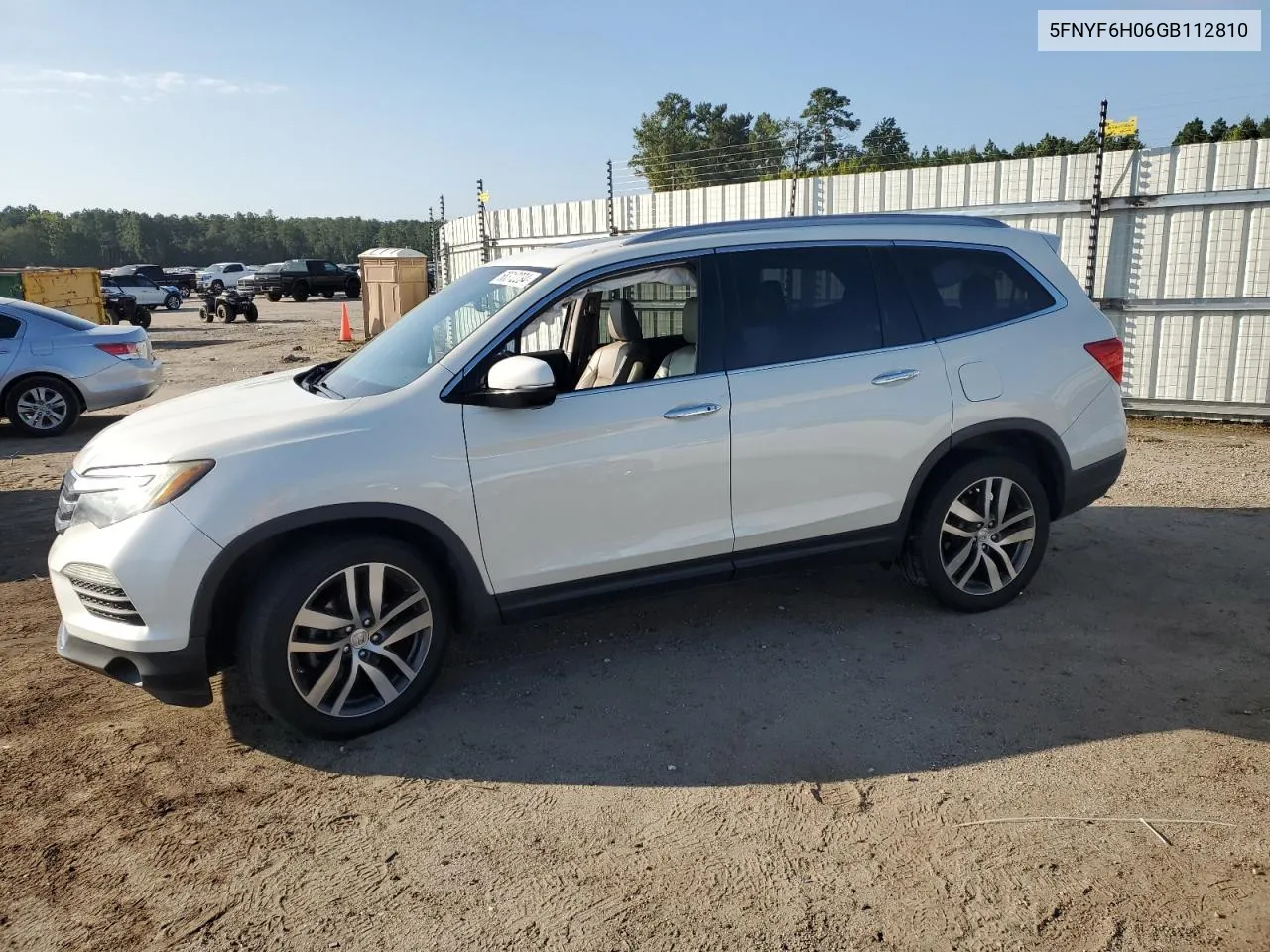 2016 Honda Pilot Elite VIN: 5FNYF6H06GB112810 Lot: 68312234