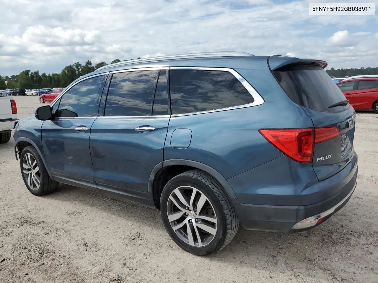 2016 Honda Pilot Touring VIN: 5FNYF5H92GB038911 Lot: 71260524