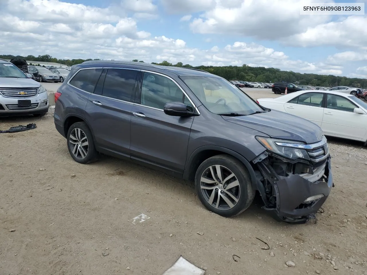 2016 Honda Pilot Elite VIN: 5FNYF6H09GB123963 Lot: 71800344