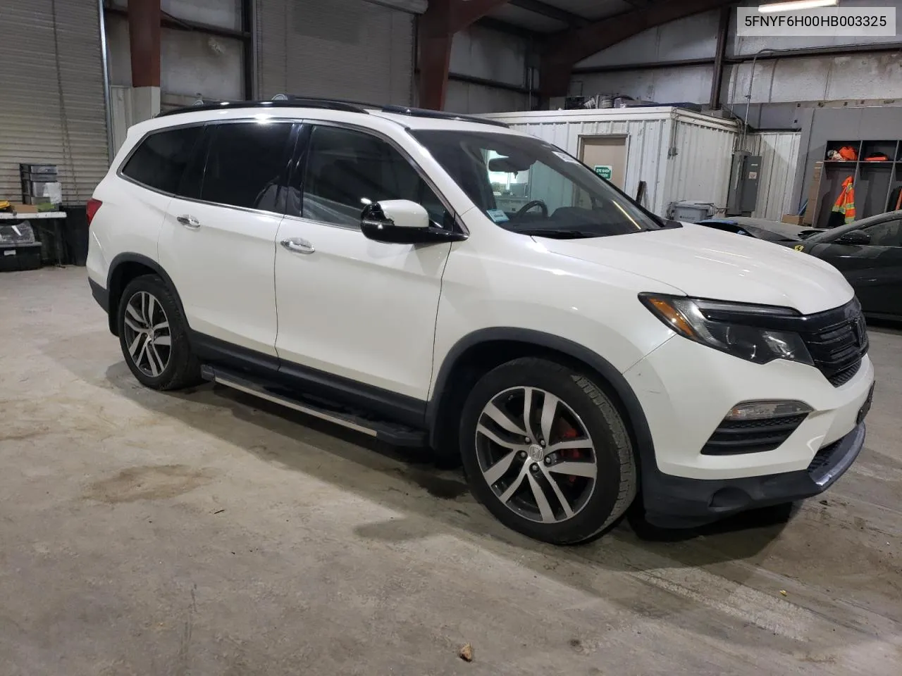 2017 Honda Pilot Elite VIN: 5FNYF6H00HB003325 Lot: 49063474