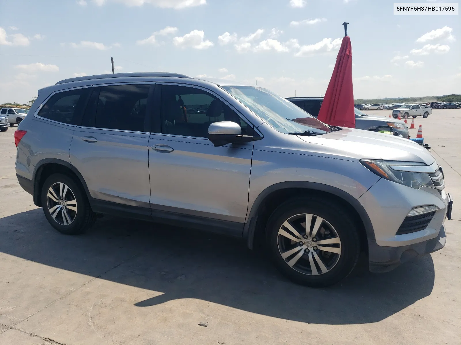 5FNYF5H37HB017596 2017 Honda Pilot Ex