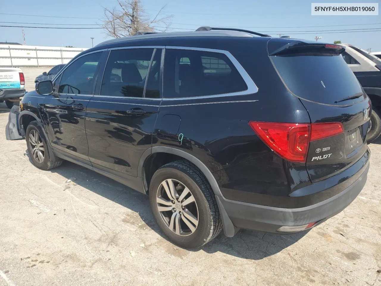 5FNYF6H5XHB019060 2017 Honda Pilot Exl