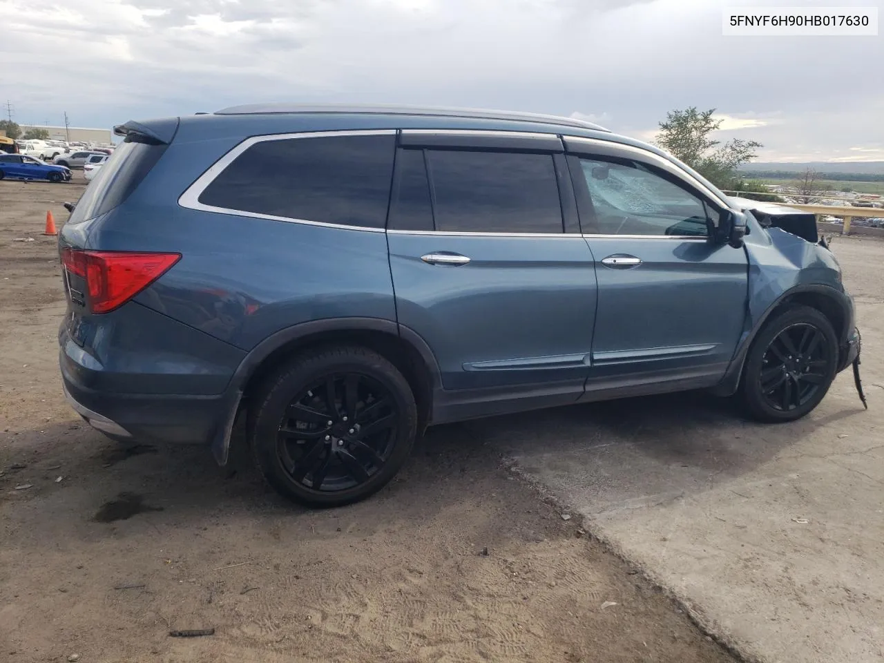 2017 Honda Pilot Touring VIN: 5FNYF6H90HB017630 Lot: 69030404