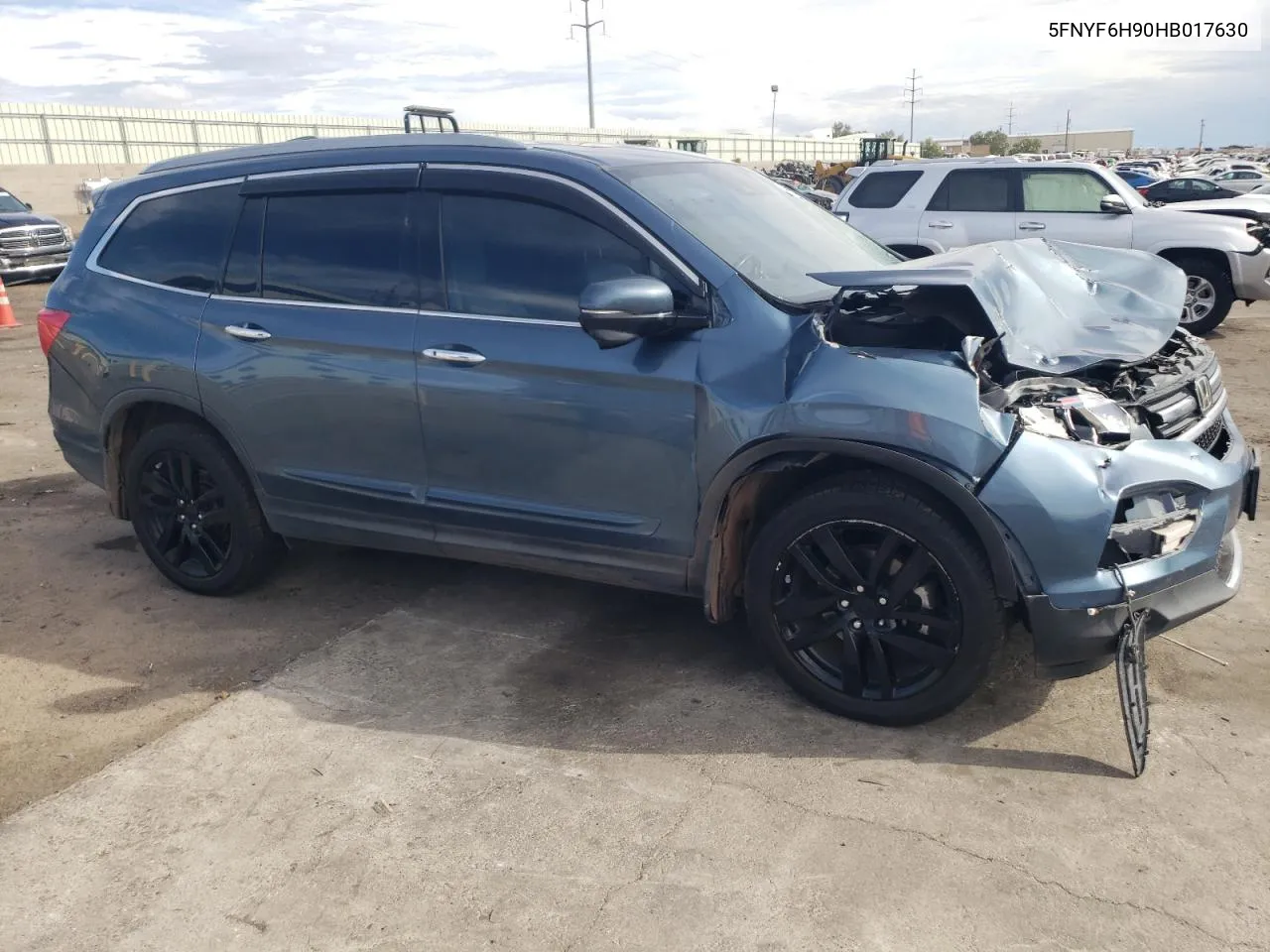 2017 Honda Pilot Touring VIN: 5FNYF6H90HB017630 Lot: 69030404