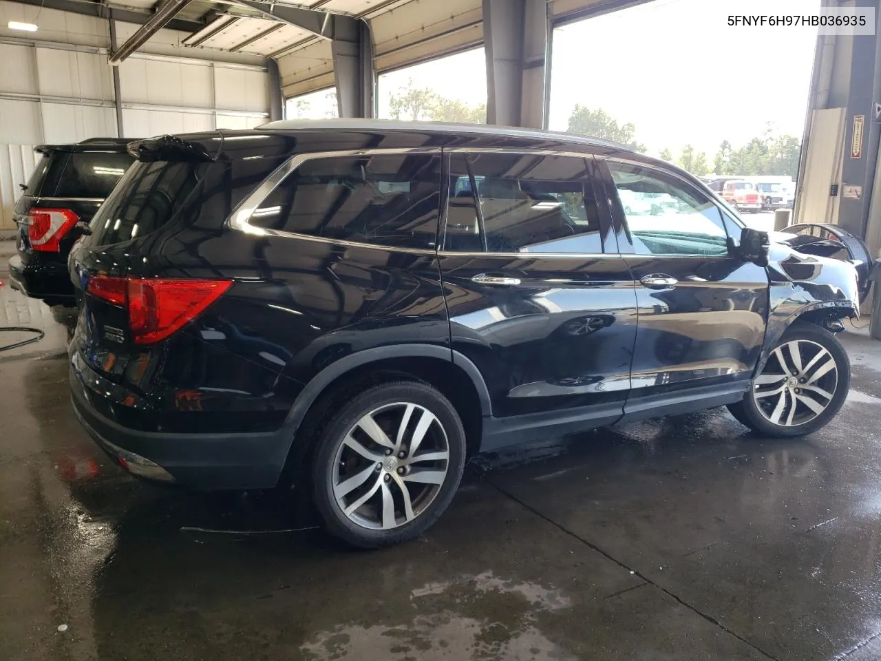 2017 Honda Pilot Touring VIN: 5FNYF6H97HB036935 Lot: 71757334