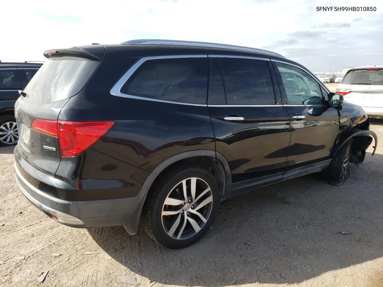 5FNYF5H99HB010850 2017 Honda Pilot Touring