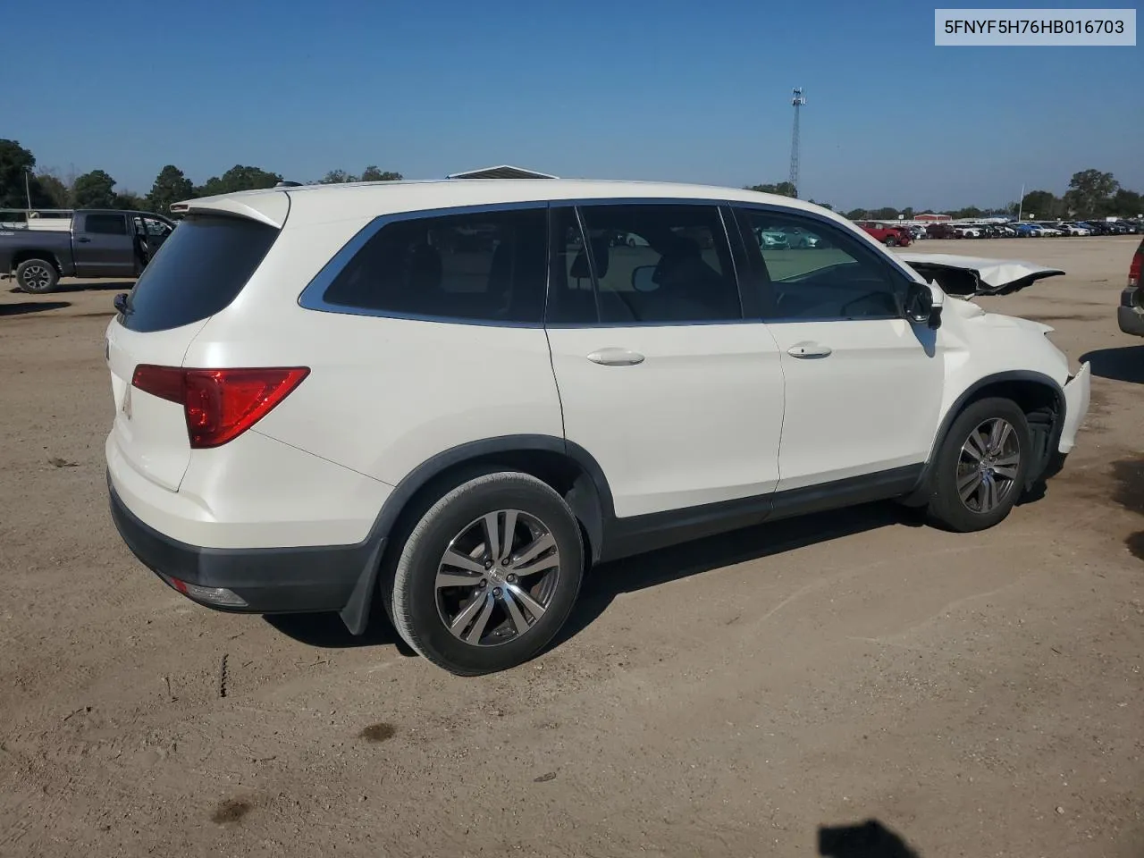 5FNYF5H76HB016703 2017 Honda Pilot Exln