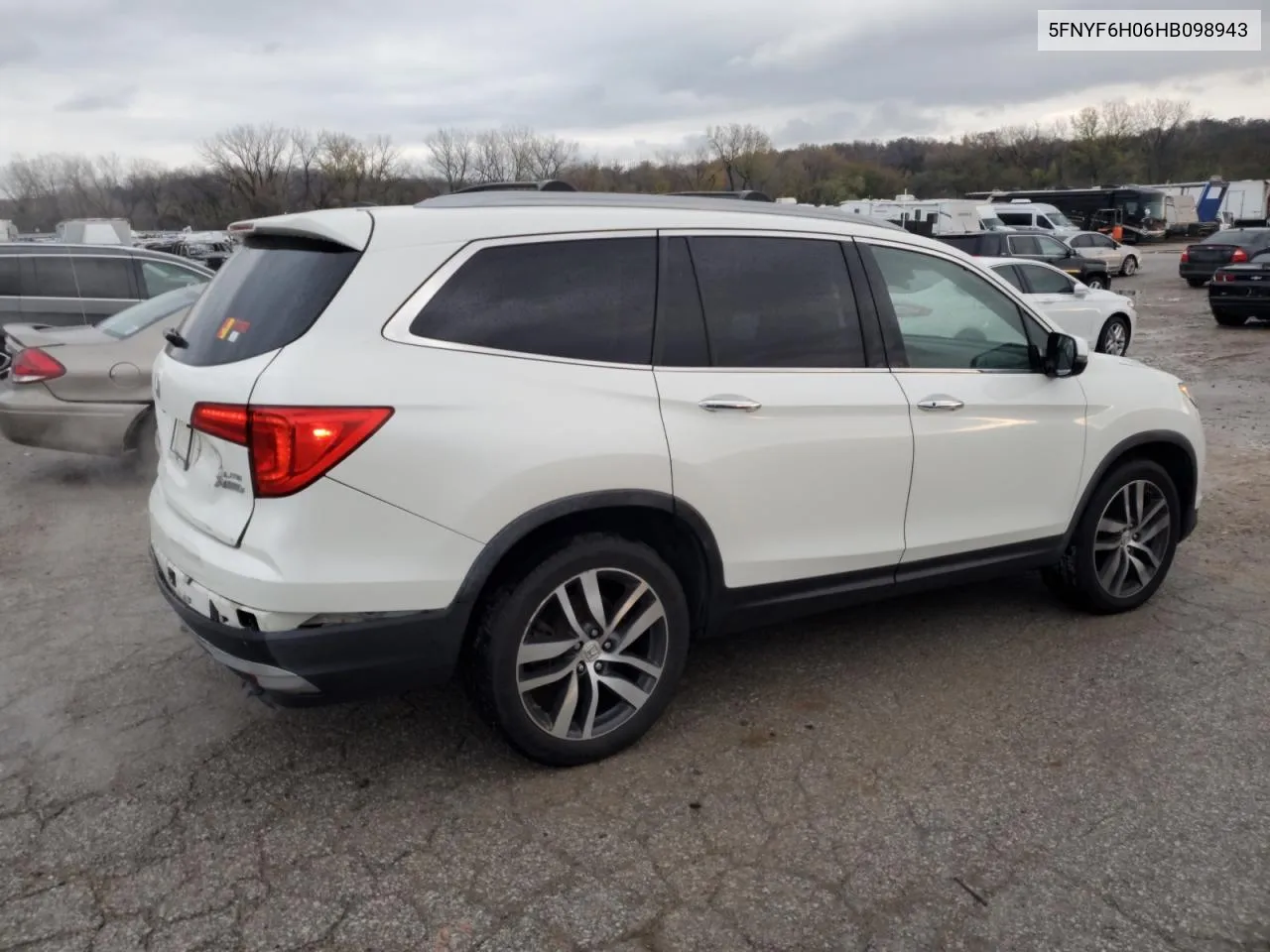 2017 Honda Pilot Elite VIN: 5FNYF6H06HB098943 Lot: 80123974