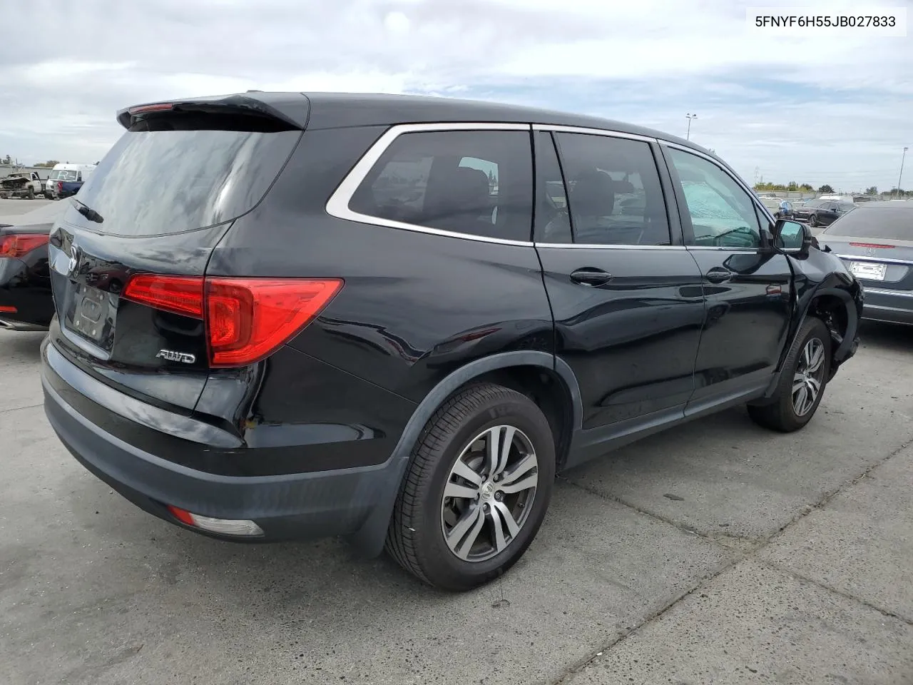 5FNYF6H55JB027833 2018 Honda Pilot Exl