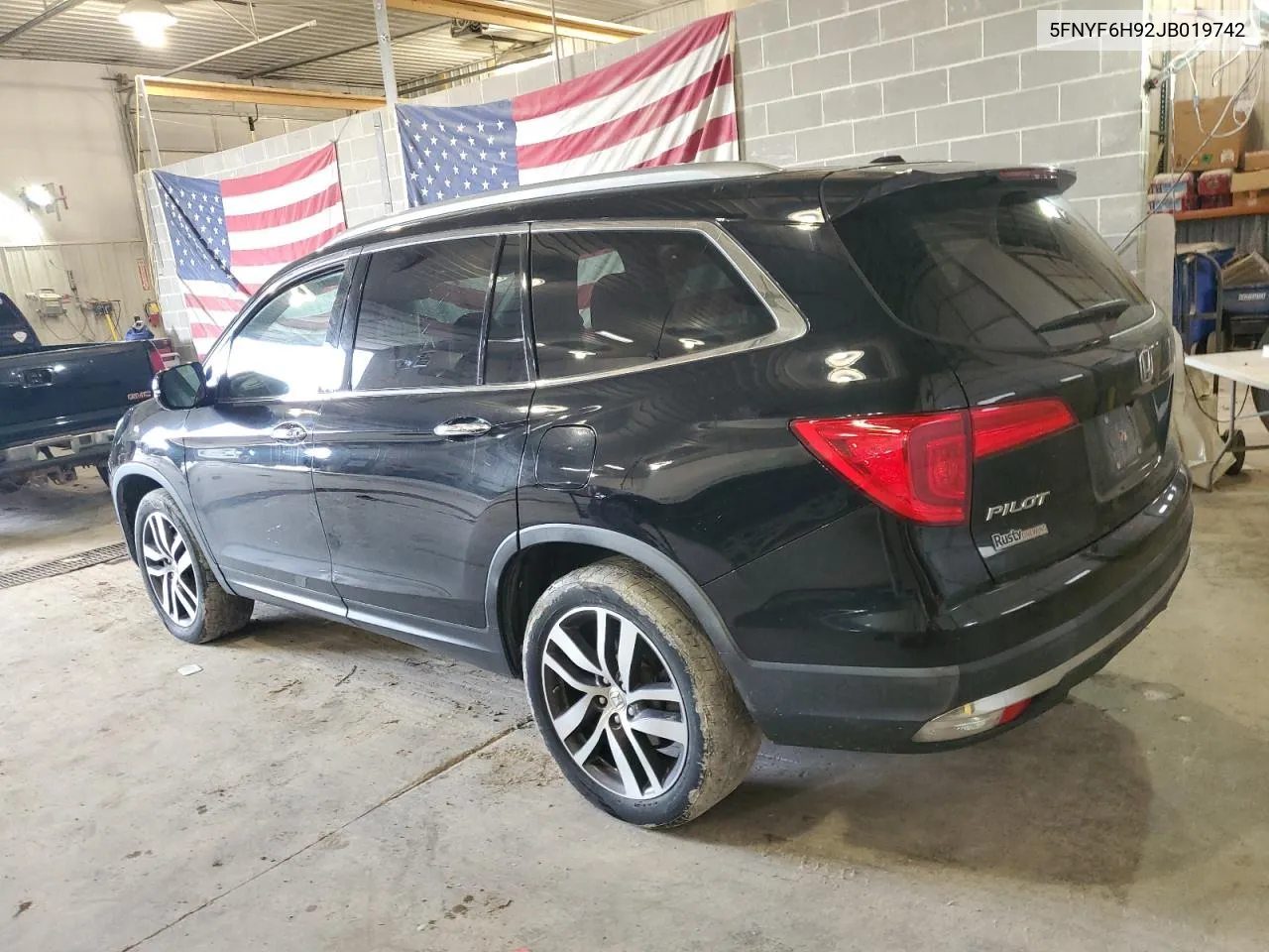 2018 Honda Pilot Touring VIN: 5FNYF6H92JB019742 Lot: 80732864