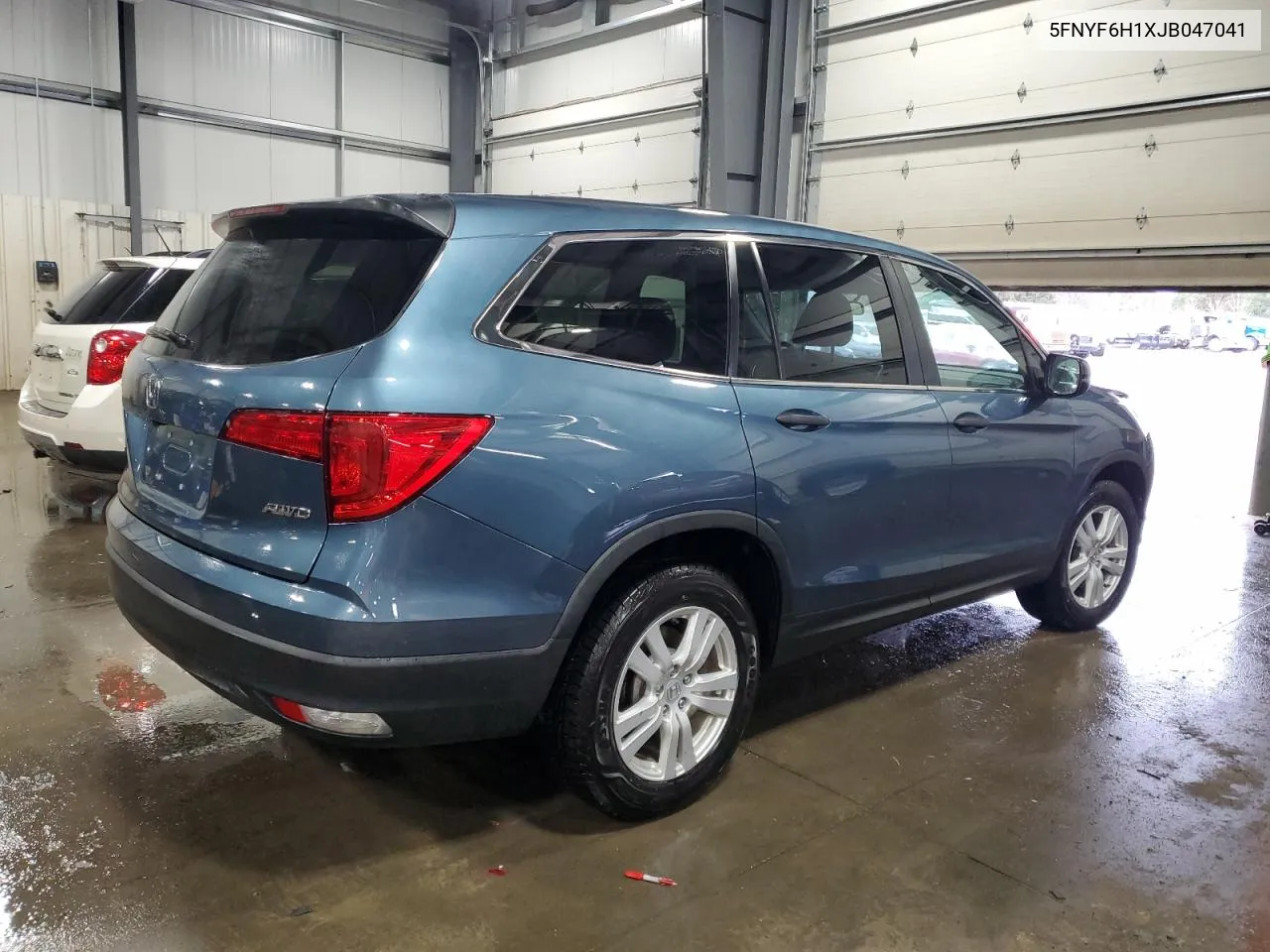 2018 Honda Pilot Lx VIN: 5FNYF6H1XJB047041 Lot: 81152824