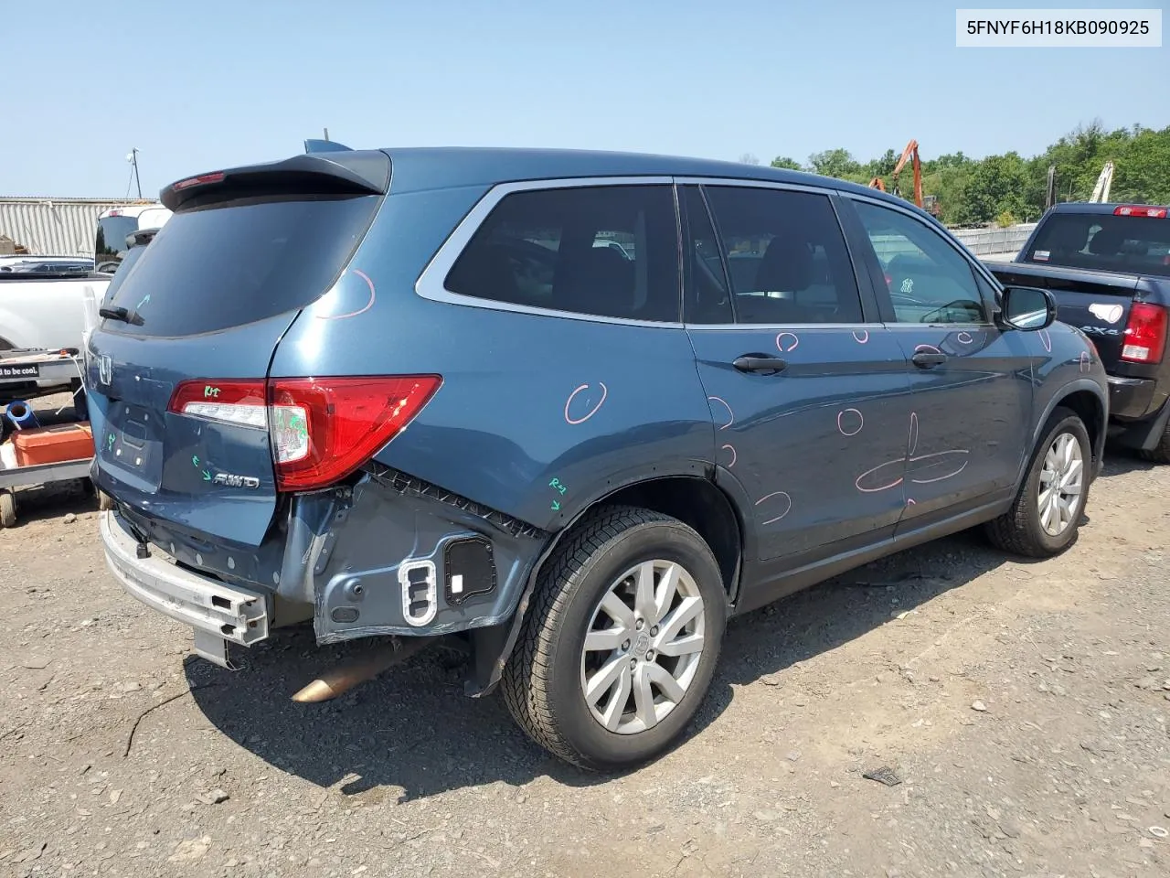 2019 Honda Pilot Lx VIN: 5FNYF6H18KB090925 Lot: 62888114