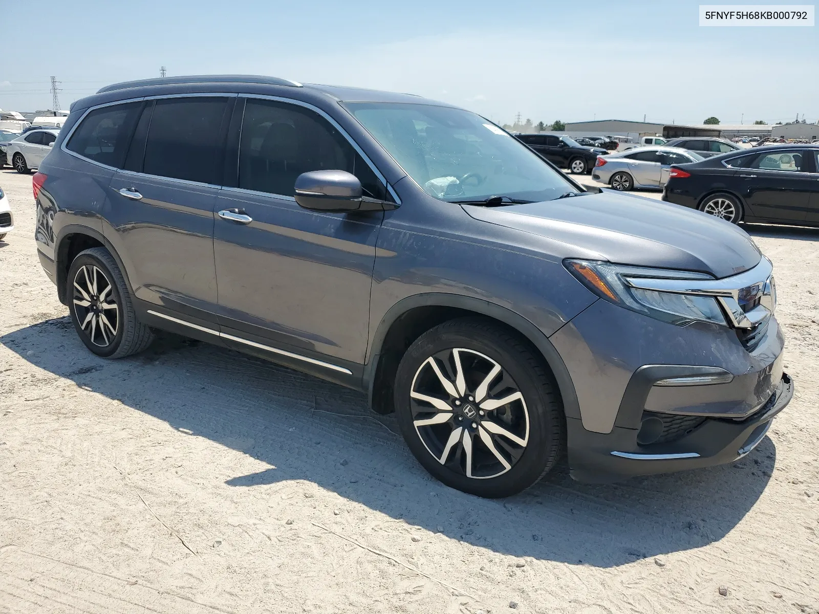 2019 Honda Pilot Touring VIN: 5FNYF5H68KB000792 Lot: 68459634