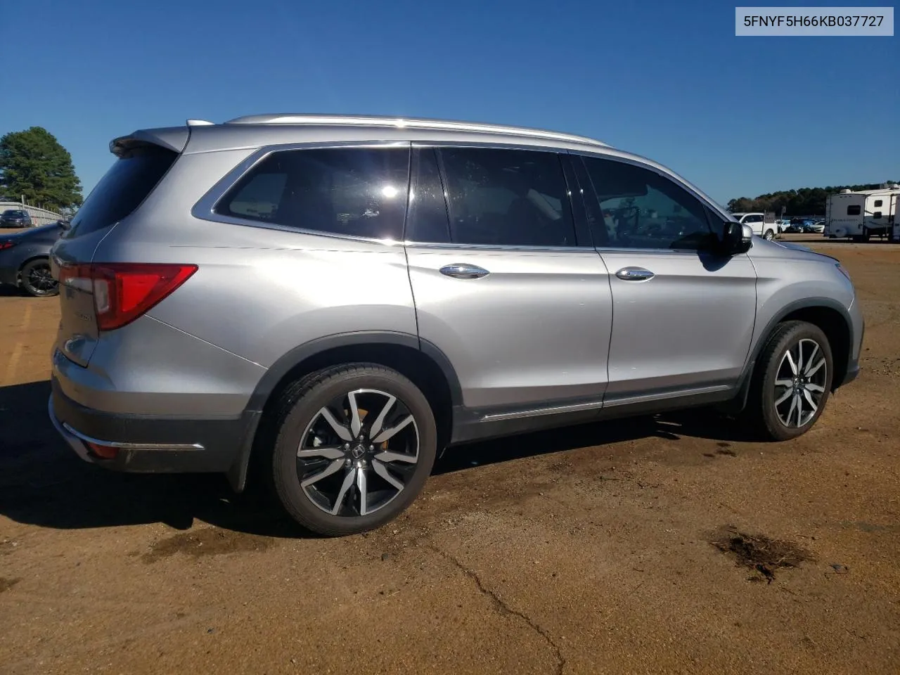 2019 Honda Pilot Touring VIN: 5FNYF5H66KB037727 Lot: 81014594