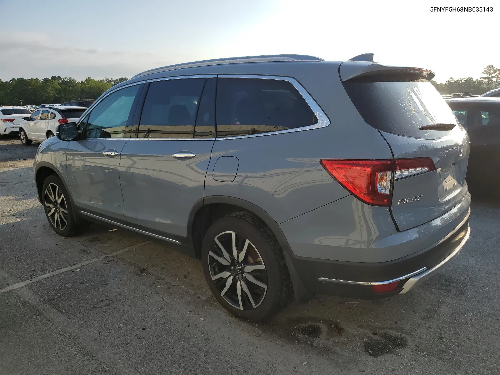 2022 Honda Pilot Touring VIN: 5FNYF5H68NB035143 Lot: 68159904