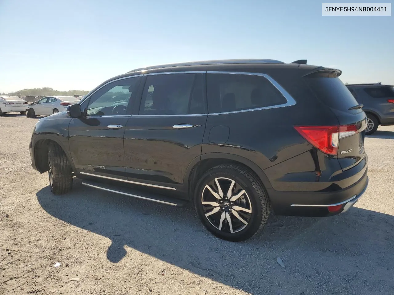 2022 Honda Pilot Touring VIN: 5FNYF5H94NB004451 Lot: 70758204