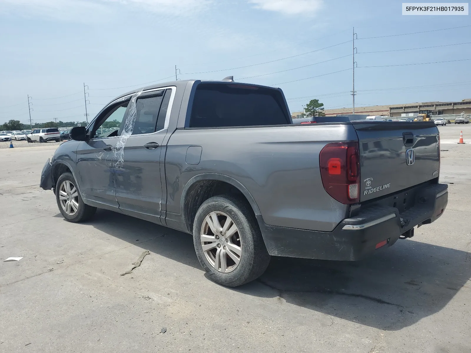 2017 Honda Ridgeline Rt VIN: 5FPYK3F21HB017935 Lot: 67697704