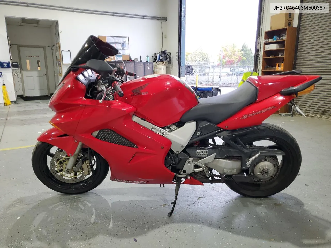 2003 Honda Vfr800 A VIN: JH2RC46403M500387 Lot: 74508344