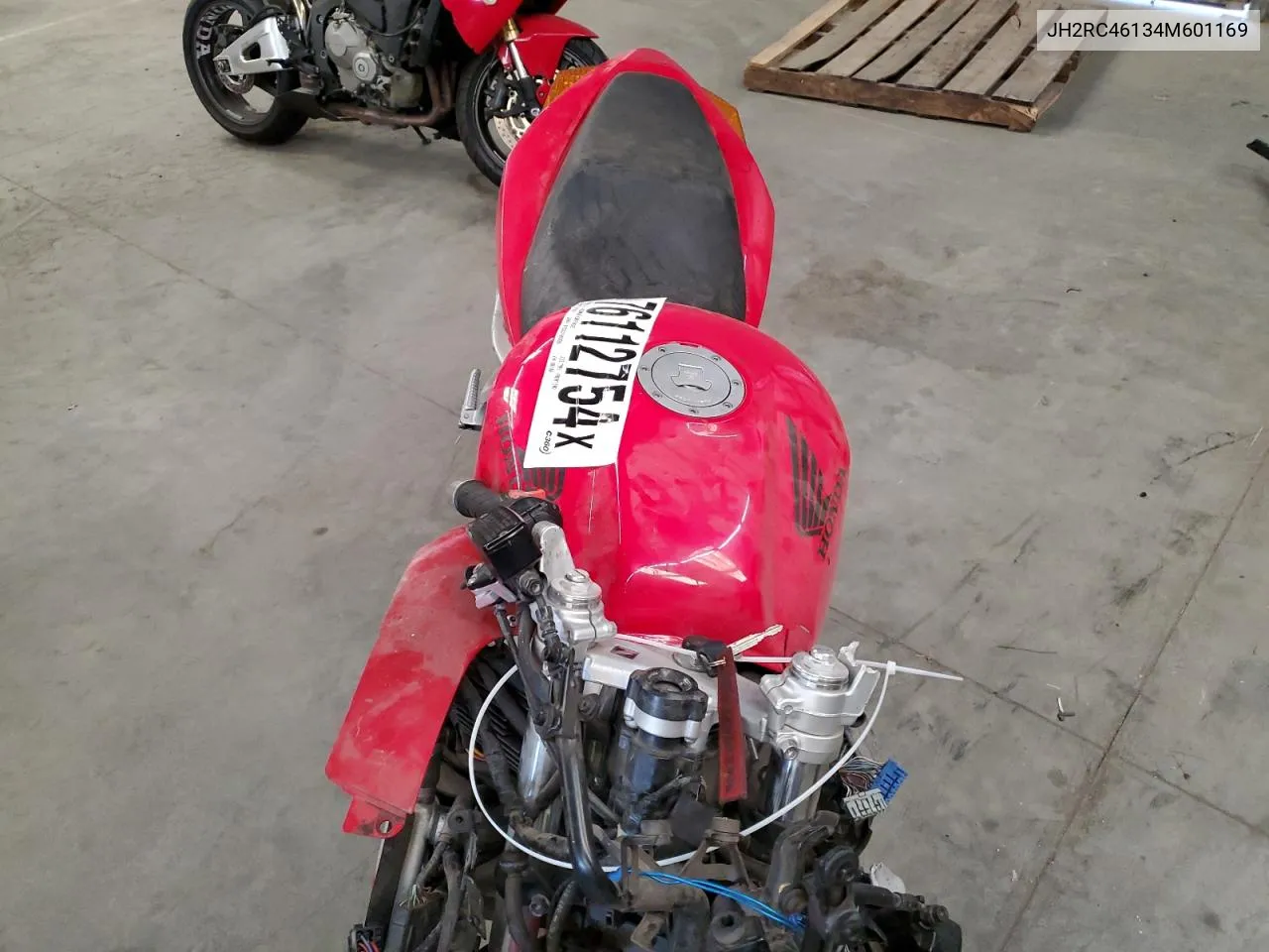 JH2RC46134M601169 2004 Honda Vfr800